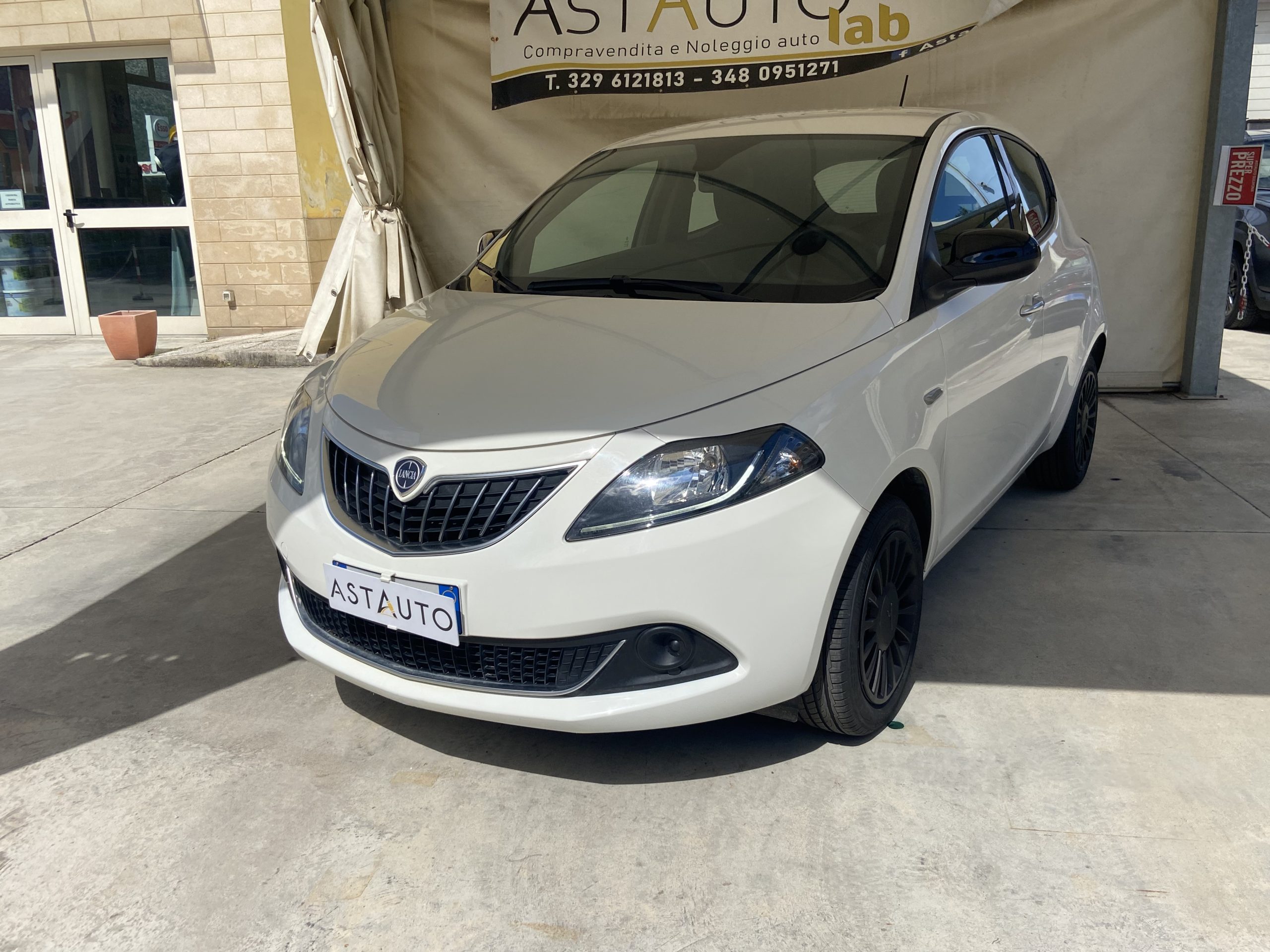 Lancia Ypsilon