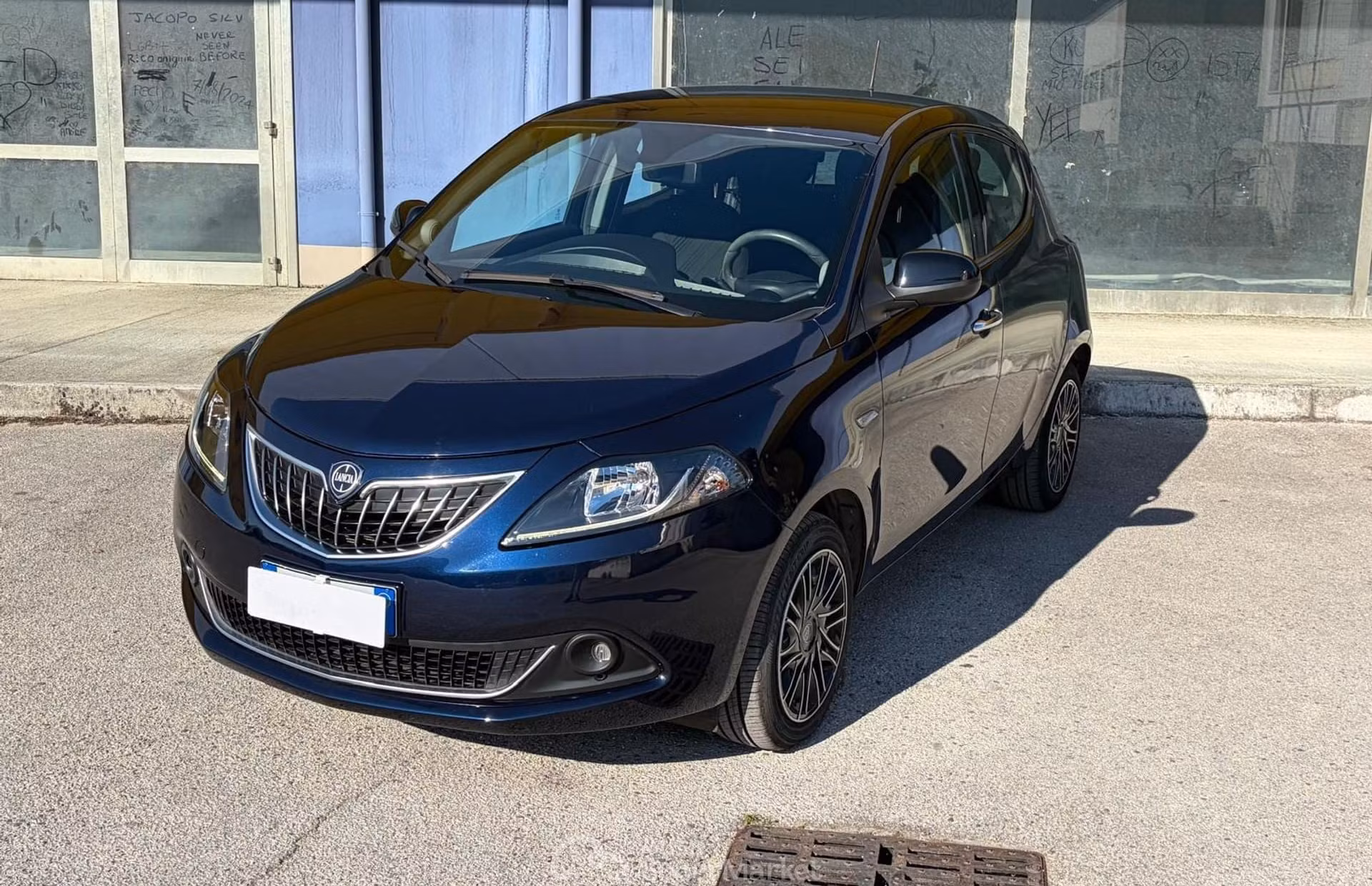 Lancia Ypsilon Ibrida 1